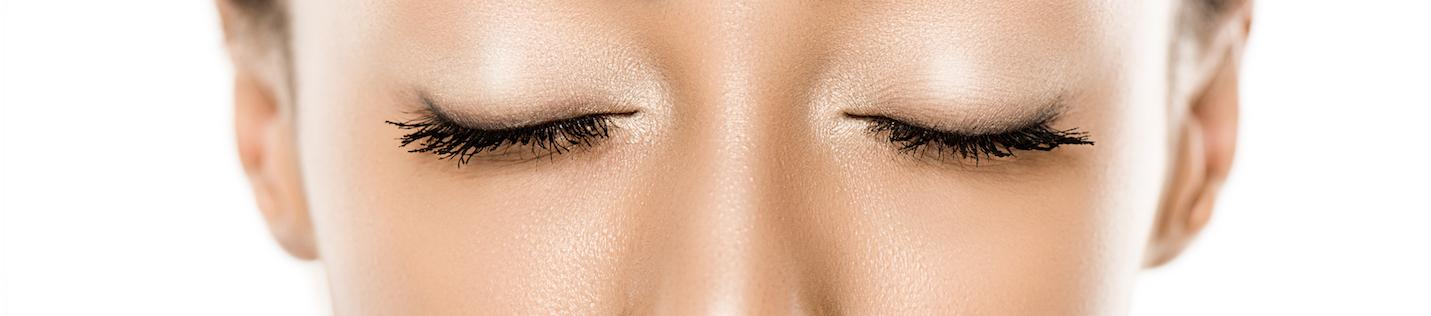 Winter Skincare for Oily Skin: Yes, Even You Need an Oil (& 3 Other Skin-Saving Tips)