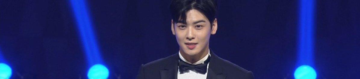 Take a Beauty Cue From These Korea Drama Award Winners (+ Get Ready to Binge)