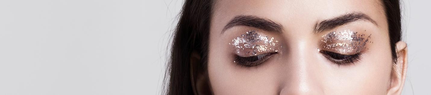 Got 10 Minutes? Then You’ve Got a Holiday Glam Makeup Look — Here’s How