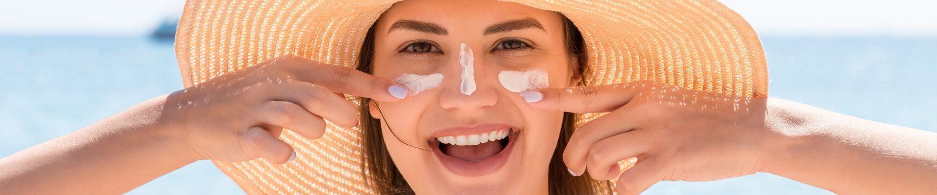 The Best Sunscreens Recommended by Doctors and Beauty Experts
