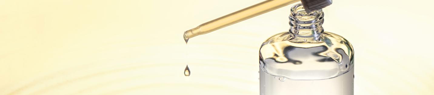 Here’s How Oils for Oily Skin Can Get You Glowing & Acne-Free