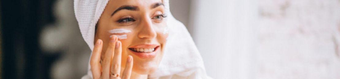 What To Expect From Retinols and Plant-Based Alternatives – A Leading Dermatologist Explains
